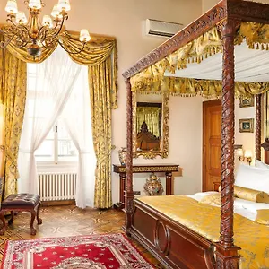 U By Bhg Hotell